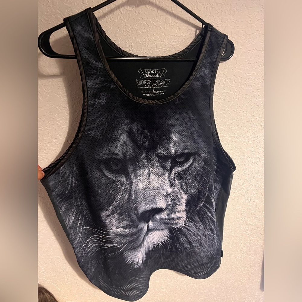 Broken Threads Large Lion Face Tank Top